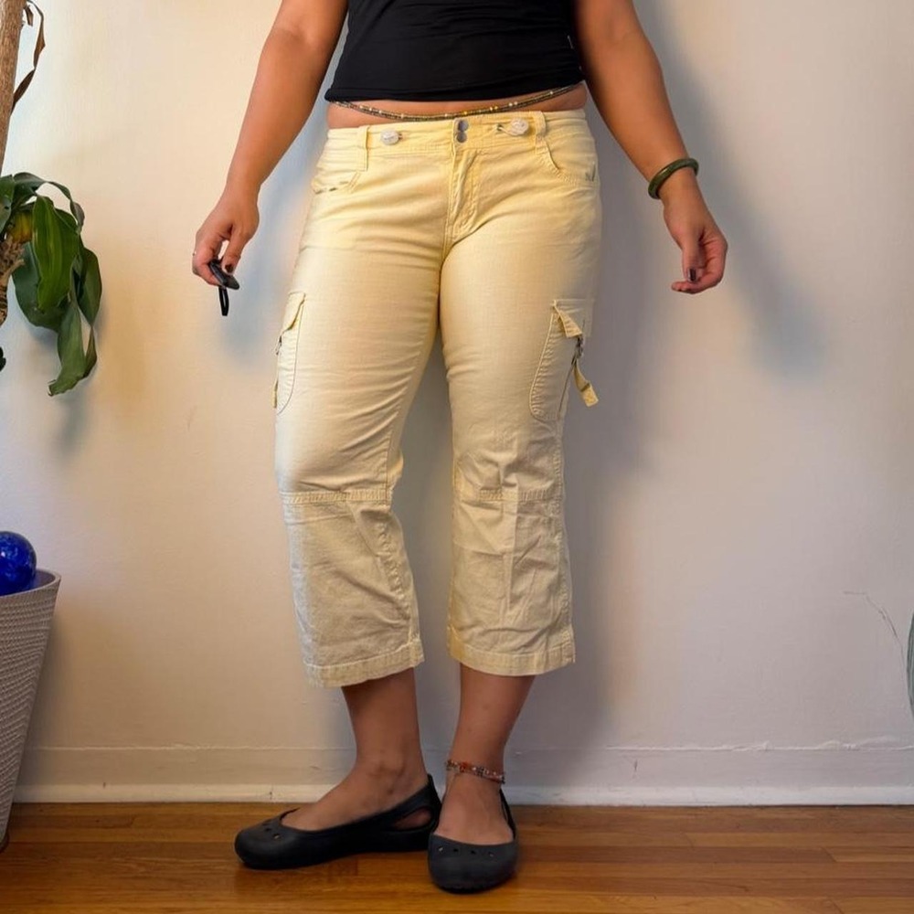 Angels Jeanswear Butter Yellow Y2K Cargo Utility Capris Low Rise Size 11
